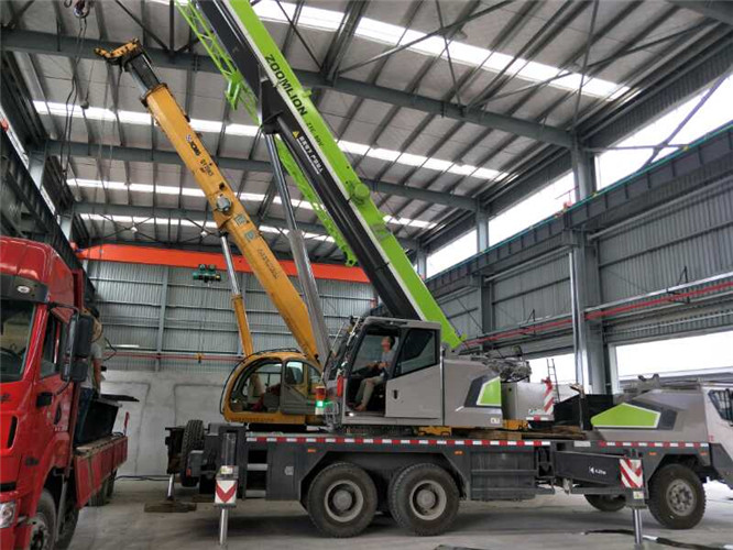 文成县高空车出租需要注意哪些安全事项？