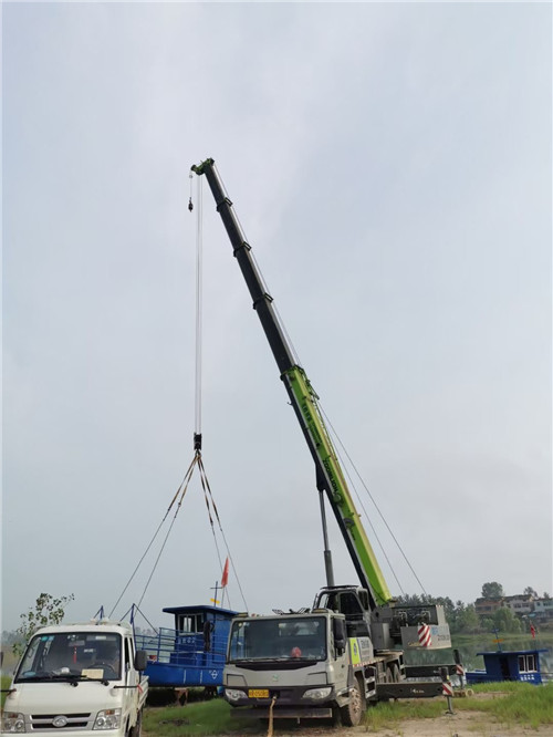 文成县桥梁建设吊装案例